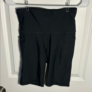 Old Navy Powersoft Bike Shorts 8”